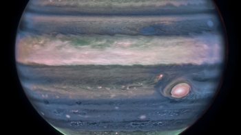 Imagem de Investigadores confirmam pela primeira vez existência de gelo fora do sistema solar