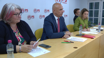 Imagem de PS vai votar contra a moção de confiança (vídeo)
