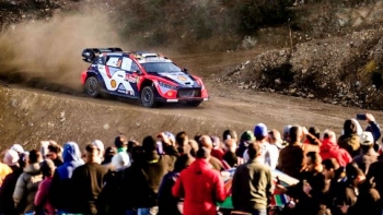 Imagem de Tänak termina primeiro dia líder e com recorde
