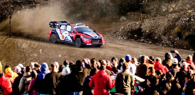 Imagem de Tänak termina primeiro dia líder e com recorde