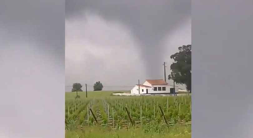 Imagem de Ventos fortes provocam danos em telhados e infraestruturas em Beja