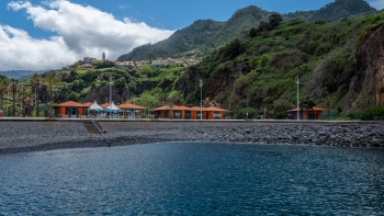 Imagem de Complexo Balnear do Faial volta a hastear bandeira azul