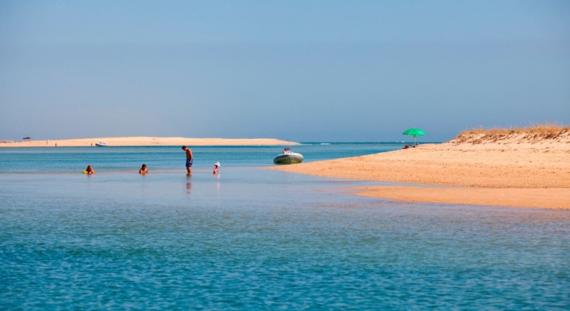 Imagem de Algarve fica a partir de hoje a 1 hora e 40 minutos da Madeira
