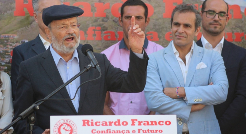 Imagem de PS manifesta profundo pesar pela morte de Martins Júnior