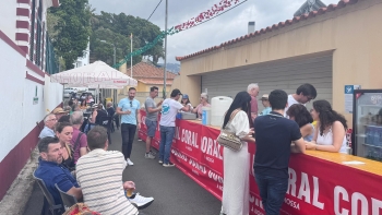 Imagem de Comunidade solidária ajuda trinta famílias (vídeo)