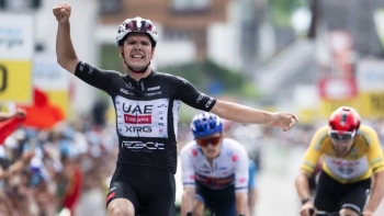 Imagem de João Almeida vence Volta à Suíça com triunfo na última etapa
