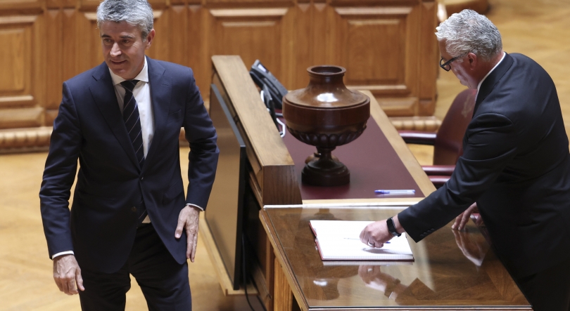 Imagem de Carneiro quer repensar o PS, consensos democráticos e reforma eleitoral