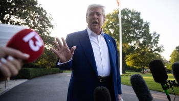 Imagem de Trump admite violações do cessar-fogo de ambos os lados