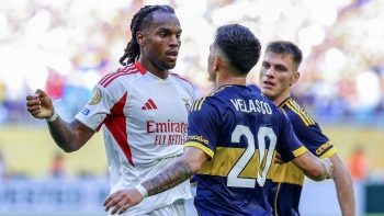 Imagem de Benfica empata com Boca Juniors na estreia