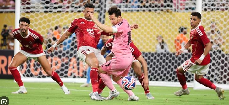 Imagem de Inter de Messi não ganha Al Ahly de Trezeguet