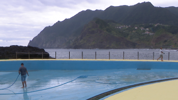 Imagem de Piscinas do Porto da Cruz devem abrir na próxima semana (vídeo)