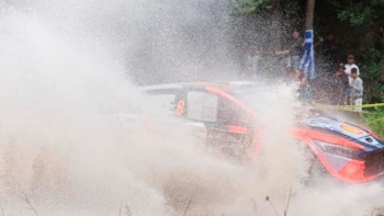 Imagem de Ott Tänak vence na Grécia apesar de susto na última especial