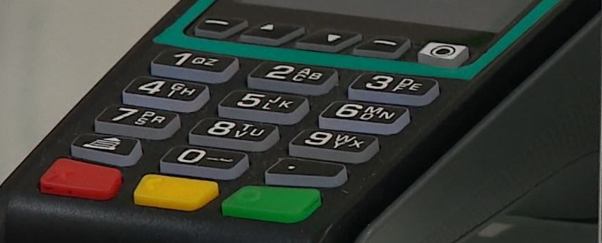 Imagem de Pagamentos com cartão caíram 16% nos primeiros cinco meses (vídeo)