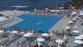 Imagem de Marés vivas condicionaram os acessos ao mar (vídeo)