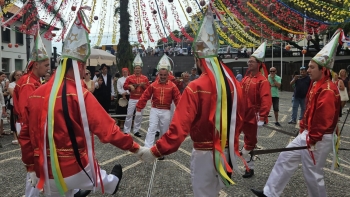 Imagem de História da dança das espadas vai ser tema de um livro (vídeo)