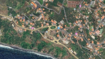 Imagem de Acidente encerra trânsito na Calheta