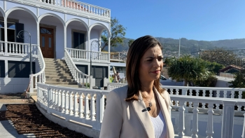 Imagem de PSD destaca o reforço feito nas respostas dirigidas à pessoa de terceira idade (áudio)