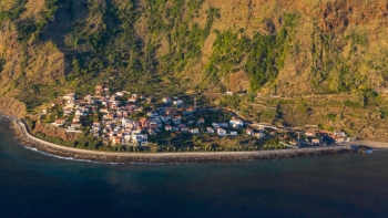 Imagem de Facilitar a construção de habitação no Jardim do Mar (áudio)