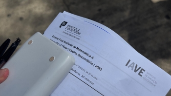 Imagem de Hoje foi dia da 2.ª fase dos exames nacionais de Matemática e Filosofia (vídeo)
