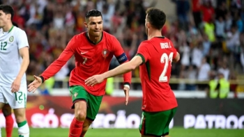 Imagem de Cristiano Ronaldo diz que “não faz sentido”