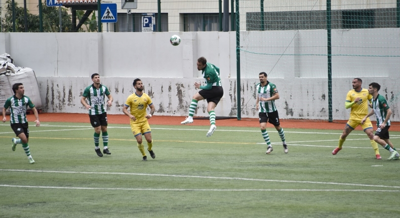 Imagem de CD Ribeira Brava reforçou-se na Madeira