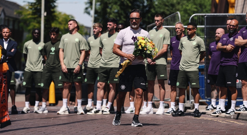 Imagem de Wolverhampton homenageia o seu antigo jogador