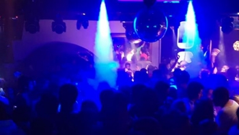 Imagem de Segurança privada ilegal leva a fecho de discoteca