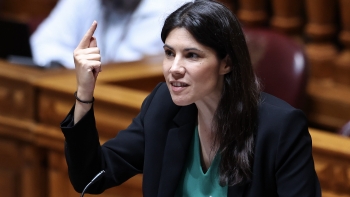 Imagem de Parlamento aprova violação como crime público