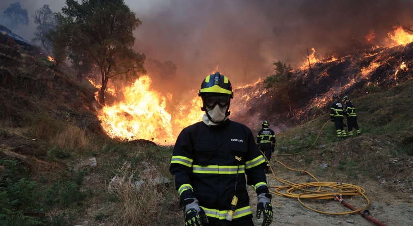 Imagem de Mais de 1.800 operacionais e 580 viaturas no combate aos principais fogos