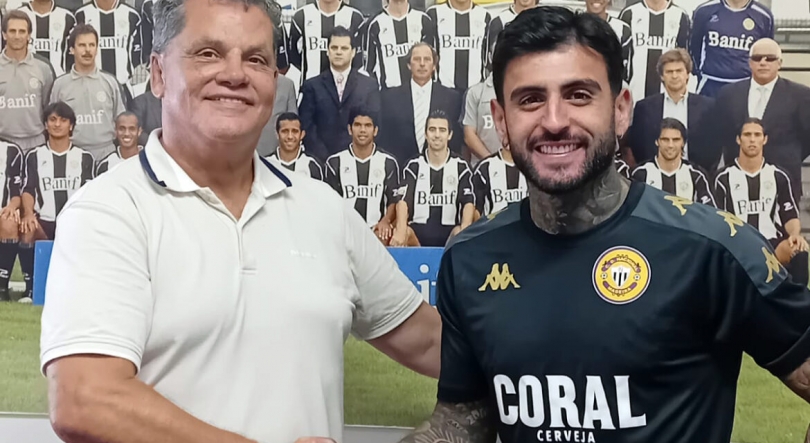 Imagem de Liziero assina por três anos
