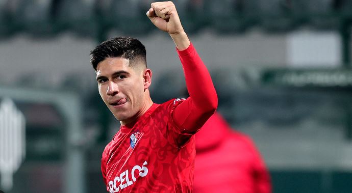 Imagem de Golo de Fran Navarro apura Sporting de Braga