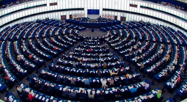 Imagem de PE rejeita cortes na coesão e agricultura em novo orçamento da UE