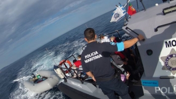 Imagem de Barco da Polícia Marítima afunda em Lesbos