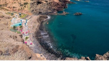 Imagem de Madeira sob aviso amarelo devido a tempo quente