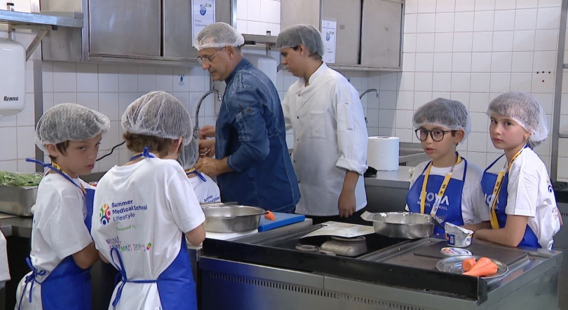 Imagem de Escola Médica de Verão ensina crianças (vídeo)