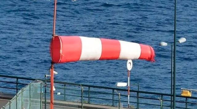 Imagem de Aviso de vento forte para a orla marítima da Madeira