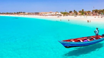 Imagem de Portugueses gastam mais em viagens neste verão
