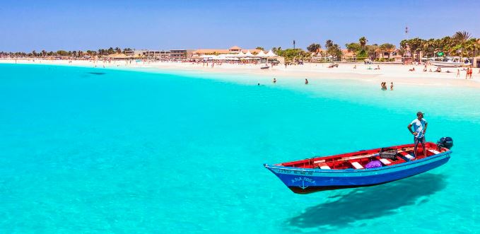 Imagem de Portugueses gastam mais em viagens neste verão