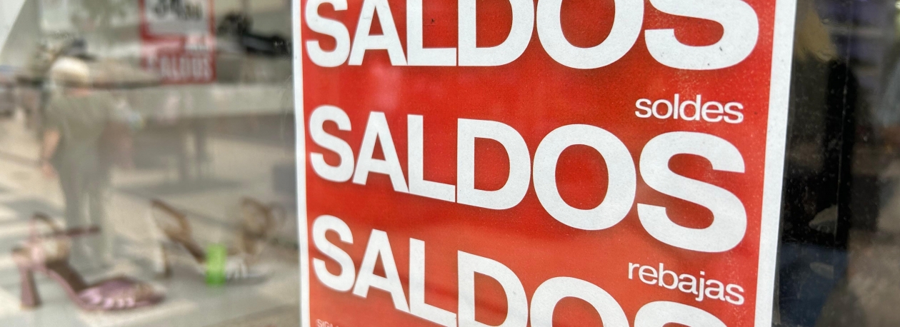 Imagem de Lojas em época de saldos (vídeo)