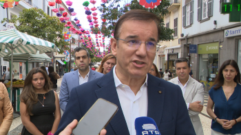 Imagem de Caetano crítica atraso na instalação das câmaras de videovigilância no Funchal (vídeo)