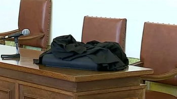 Imagem de Greve causa transtornos no tribunal (áudio)