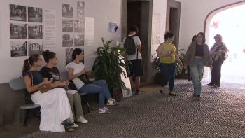 Imagem de Estudantes escolhem a Madeira por ser mais barato para a família (vídeo)