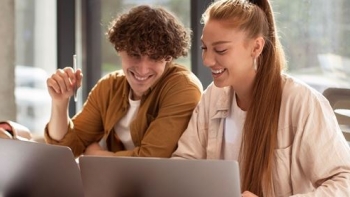 Imagem de Jovens dedicam apenas 30 minutos diários a consultar notícias
