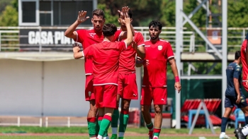 Imagem de Marítimo ganha Estoril com bis de Guedes