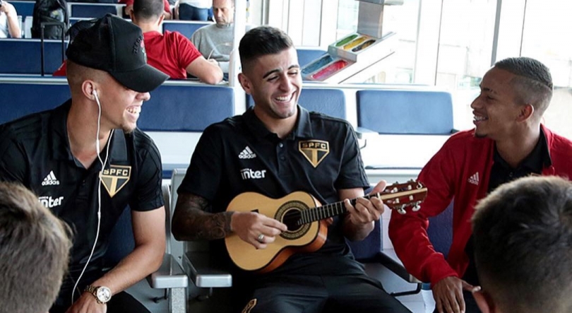 Imagem de Médio do São Paulo a caminho do Nacional