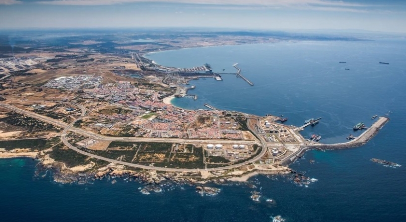 Imagem de PJ detém cinco funcionários públicos dos portos de Setúbal e Sines