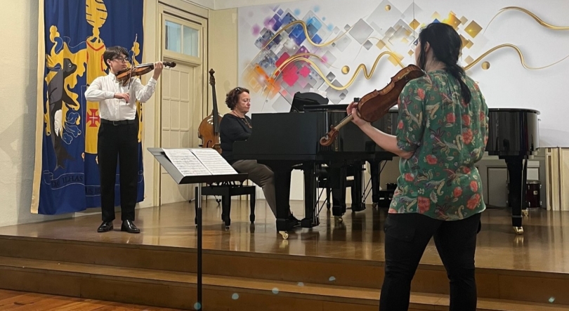 Imagem de Violinista do Conservatório da Madeira atua em Amesterdão e Hamburgo