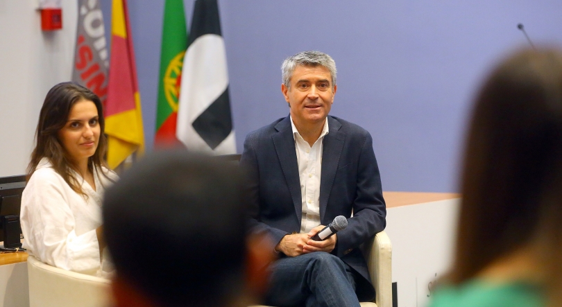 Imagem de Carneiro diz que decisão do TC é derrota de um Governo que devia ouvir mais Marcelo e PS