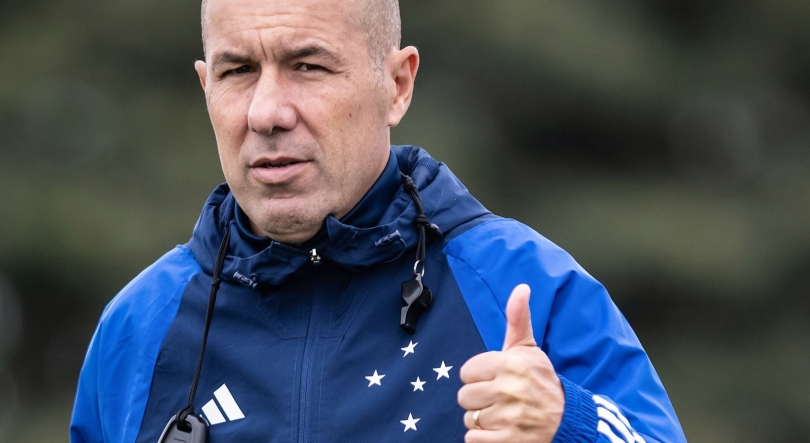 Imagem de Leonardo Jardim nos quartos de final da Taça do Brasil