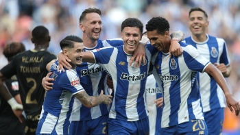 Imagem de Porto vence e convence com boa exibição